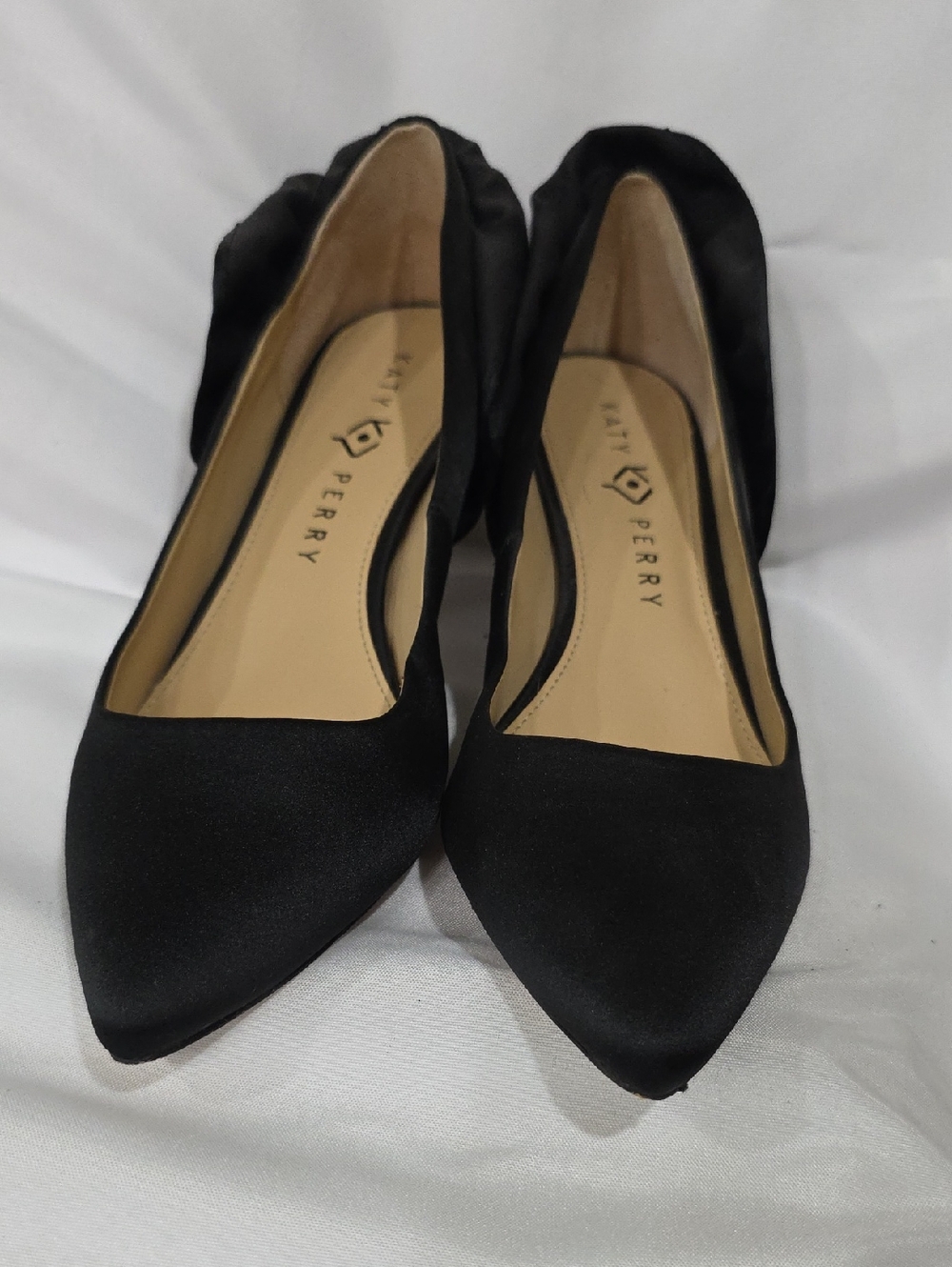 Women's Black Pointed Toe Flats